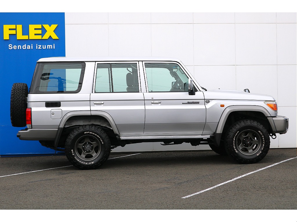 トヨタ ランドクルーザー70 4.0 4WD(2108944848) | 車探しなら中古車