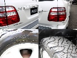 ランドクルーザーやハイエースなどを常時40台以上展示！お客様のニーズにあった最適なお車をご提案させていただきます。ご来店の際はお気軽にお問合わせください！