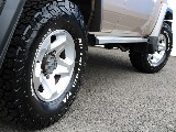 ランドクルーザーやハイエースなどを常時40台以上展示！お客様のニーズにあった最適なお車をご提案させていただきます。ご来店の際はお気軽にお問合わせください！