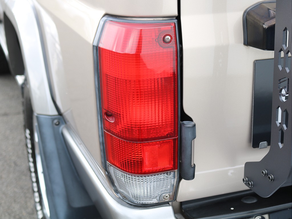 ＦＬＥＸグループは「すべての人に愛車を」をコンセプトに車種別に全国展開中！愛車と一緒に、ライフスタイルを充実させてもらいたいという思いで、ランクル仙台泉店では皆様のご要望になんでもお応えします♪