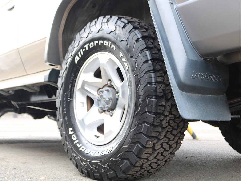 ＦＬＥＸグループは「すべての人に愛車を」をコンセプトに車種別に全国展開中！愛車と一緒に、ライフスタイルを充実させてもらいたいという思いで、ランクル仙台泉店では皆様のご要望になんでもお応えします♪