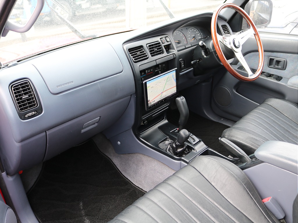 ＦＬＥＸグループは「すべての人に愛車を」をコンセプトに車種別に全国展開中！愛車と一緒に、ライフスタイルを充実させてもらいたいという思いで、ランクル仙台泉店では皆様のご要望になんでもお応えします♪