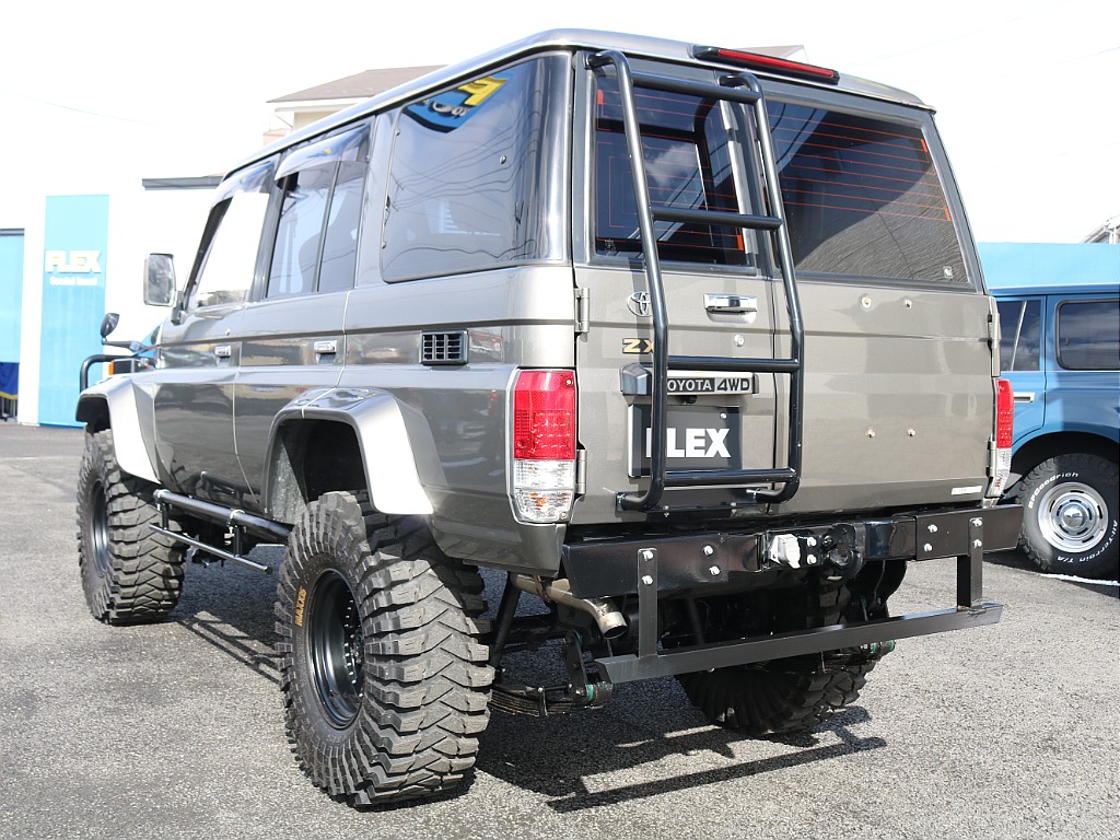 ＦＬＥＸグループは「すべての人に愛車を」をコンセプトに車種別に全国展開中！愛車と一緒に、ライフスタイルを充実させてもらいたいという思いで、ランクル仙台泉店では皆様のご要望になんでもお応えします♪