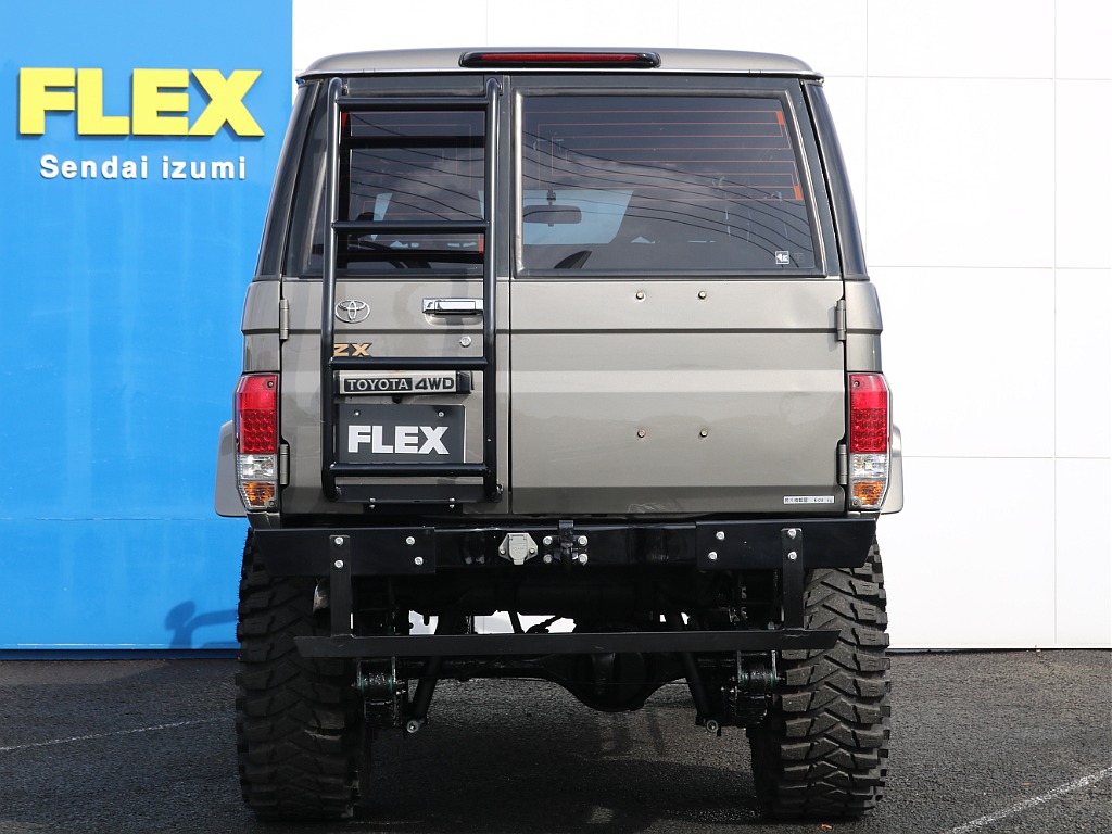 ＦＬＥＸグループは「すべての人に愛車を」をコンセプトに車種別に全国展開中！愛車と一緒に、ライフスタイルを充実させてもらいたいという思いで、ランクル仙台泉店では皆様のご要望になんでもお応えします♪