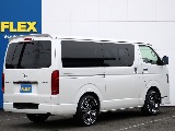 ランドクルーザーやハイエースなどを常時40台以上展示！お客様のニーズにあった最適なお車をご提案させていただきます。ご来店の際はお気軽にお問合わせください！