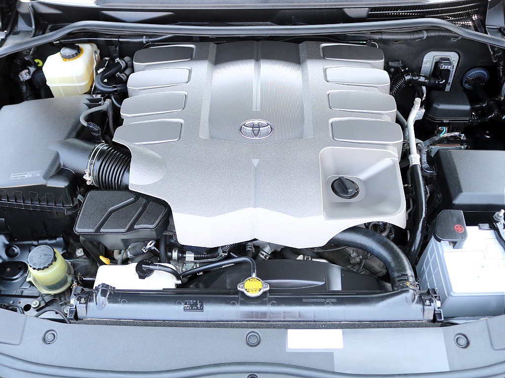 自社認証整備工場完備ですので納車後のカスタム、車検、修理、日々のメンテナンス、など全力でサポートいたします！なんでもお気軽にご相談ください！他店で購入した、お持ち込み車両でも大歓迎ですよ♪