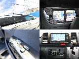 小窓やカーテン付！お乗り出しすぐに車中泊できちゃいます♪