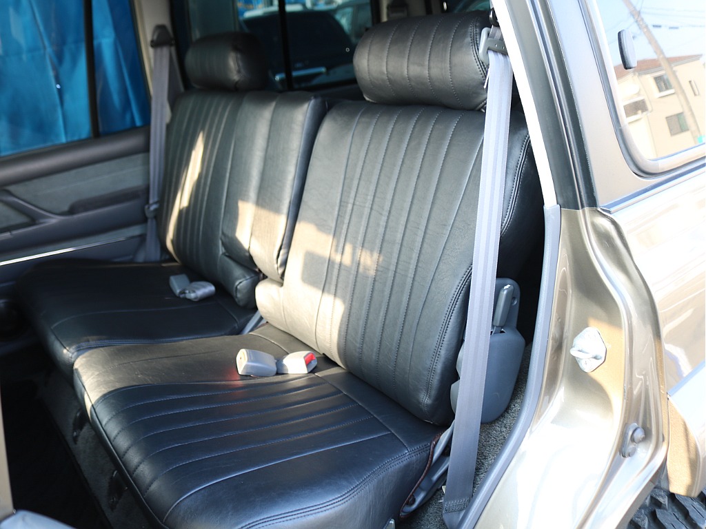 ＦＬＥＸグループは「すべての人に愛車を」をコンセプトに車種別に全国展開中！愛車と一緒に、ライフスタイルを充実させてもらいたいという思いで、ランクル仙台泉店では皆様のご要望になんでもお応えします♪