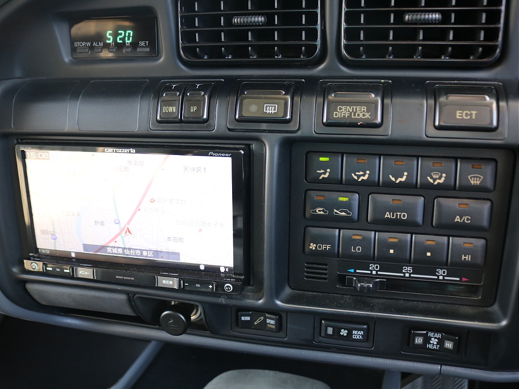 ＦＬＥＸグループは「すべての人に愛車を」をコンセプトに車種別に全国展開中！愛車と一緒に、ライフスタイルを充実させてもらいたいという思いで、ランクル仙台泉店では皆様のご要望になんでもお応えします♪