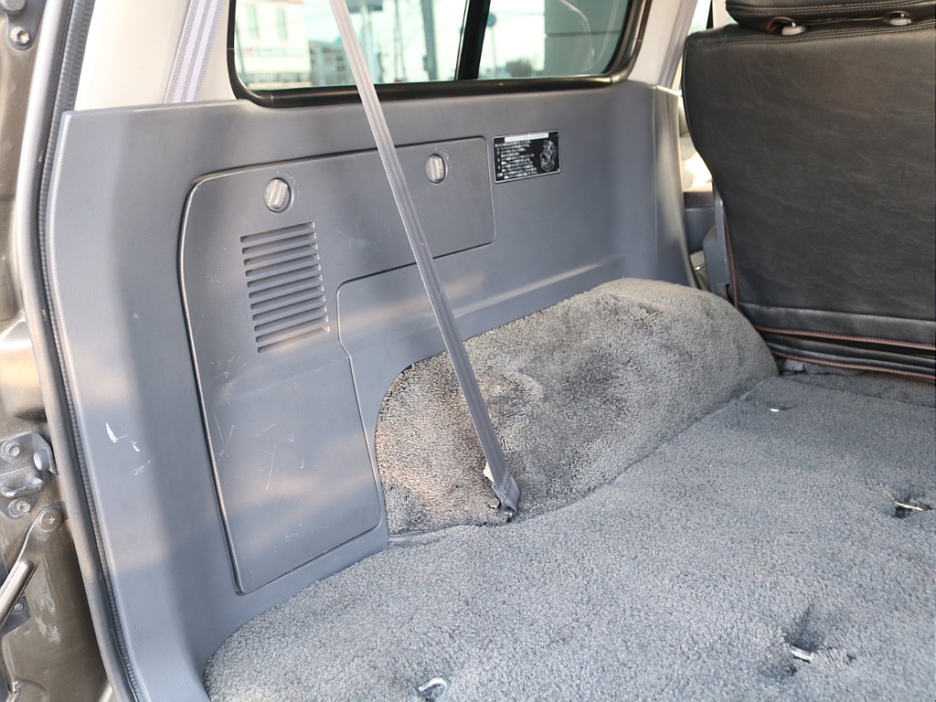 ＦＬＥＸグループは「すべての人に愛車を」をコンセプトに車種別に全国展開中！愛車と一緒に、ライフスタイルを充実させてもらいたいという思いで、ランクル仙台泉店では皆様のご要望になんでもお応えします♪