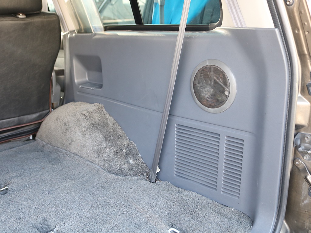 ＦＬＥＸグループは「すべての人に愛車を」をコンセプトに車種別に全国展開中！愛車と一緒に、ライフスタイルを充実させてもらいたいという思いで、ランクル仙台泉店では皆様のご要望になんでもお応えします♪