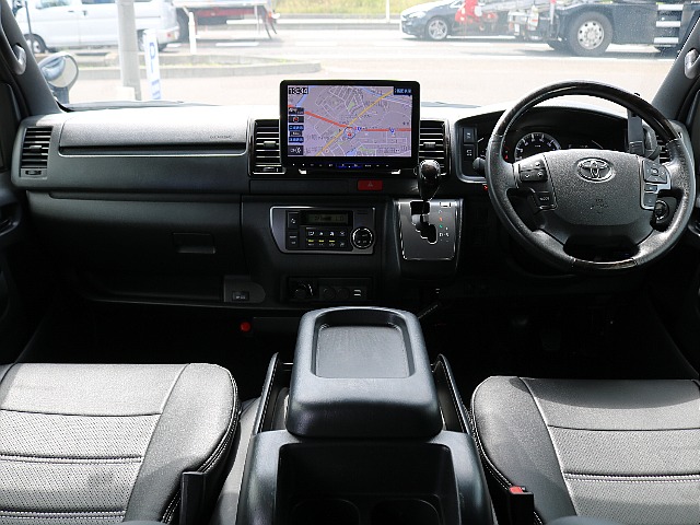 ＦＬＥＸグループは「すべての人に愛車を」をコンセプトに車種別に全国展開中！愛車と一緒に、ライフスタイルを充実させてもらいたいという思いで、ランクル仙台泉店では皆様のご要望になんでもお応えします♪