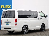 ランドクルーザーやハイエースなどを常時40台以上展示！お客様のニーズにあった最適なお車をご提案させていただきます。ご来店の際はお気軽にお問合わせください！