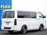 ランドクルーザーやハイエースなどを常時40台以上展示！お客様のニーズにあった最適なお車をご提案させていただきます。ご来店の際はお気軽にお問合わせください！