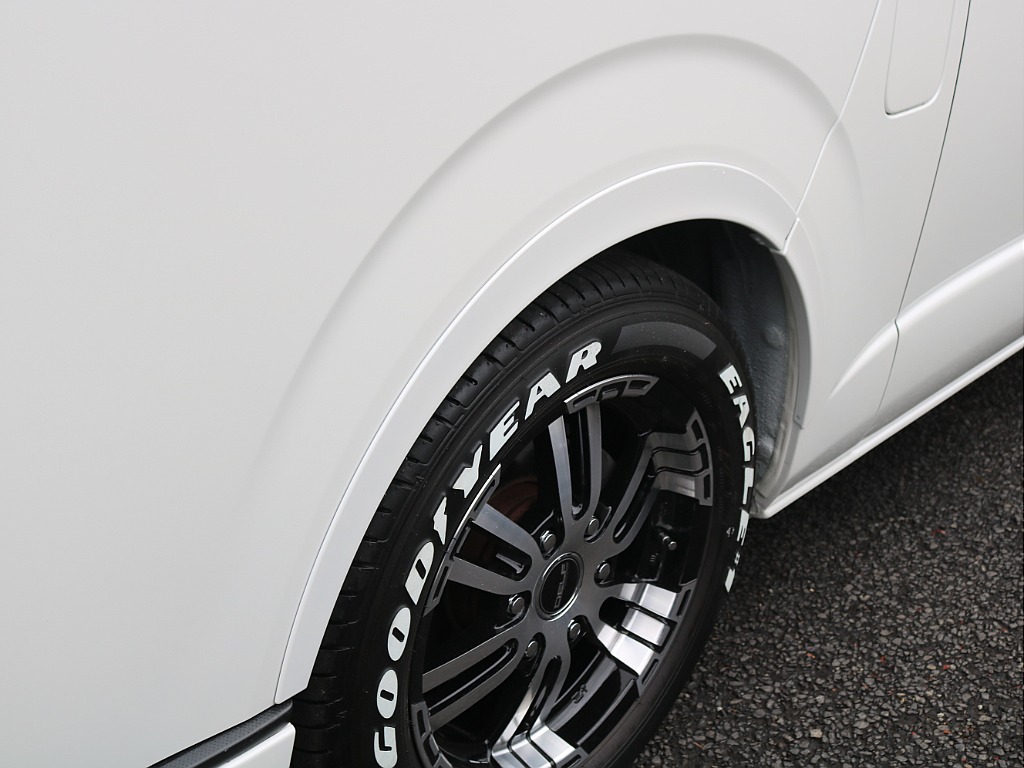 ＦＬＥＸグループは「すべての人に愛車を」をコンセプトに車種別に全国展開中！愛車と一緒に、ライフスタイルを充実させてもらいたいという思いで、ランクル仙台泉店では皆様のご要望になんでもお応えします♪