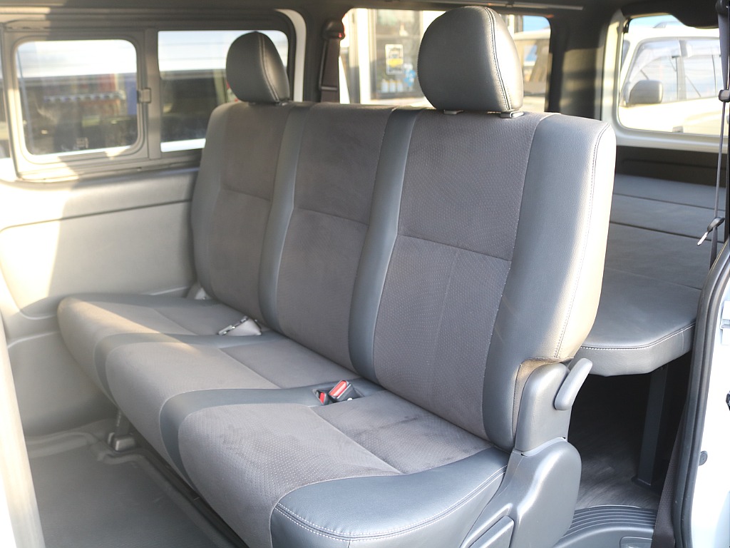 ＦＬＥＸグループは「すべての人に愛車を」をコンセプトに車種別に全国展開中！愛車と一緒に、ライフスタイルを充実させてもらいたいという思いで、ランクル仙台泉店では皆様のご要望になんでもお応えします♪