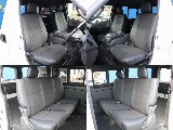 特別仕様車ならではのハーフレザーシート！