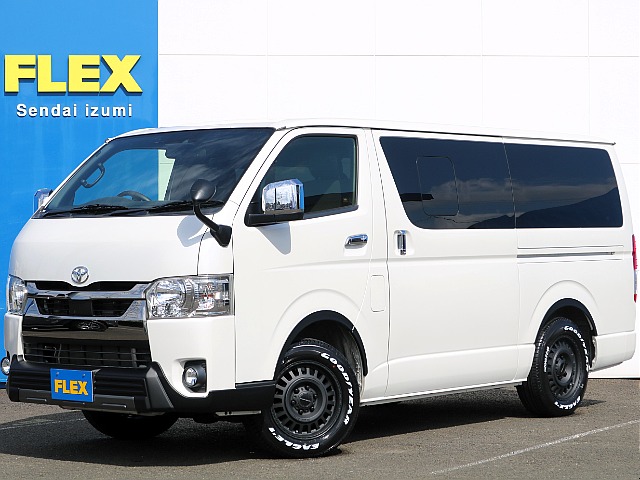 令和3年式ハイエースバン！スーパーGLダークプライムⅡで人気のディーゼル４WD！カスタムパーツ多数の車両が緊急入庫いたしました！