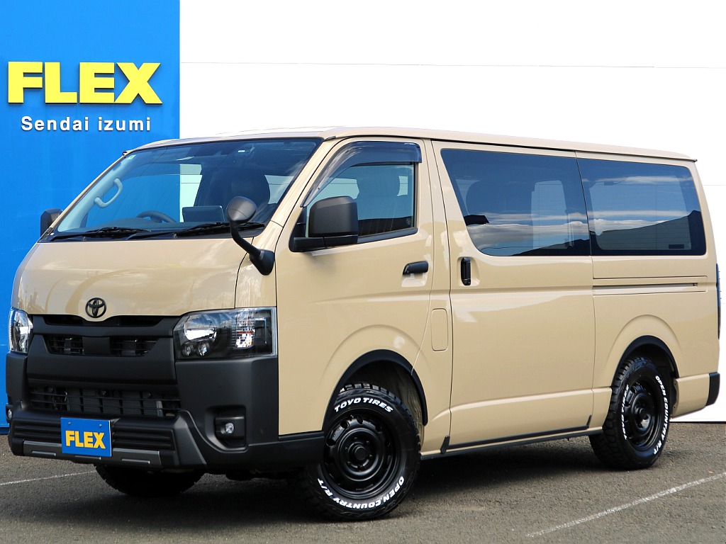 令和7年式ハイエースバン！スーパーGLで人気のアースカラーパッケージのベージュでディーゼル4WD！各メッキ部マットブラック塗装した高年式車両が入庫いたしました！