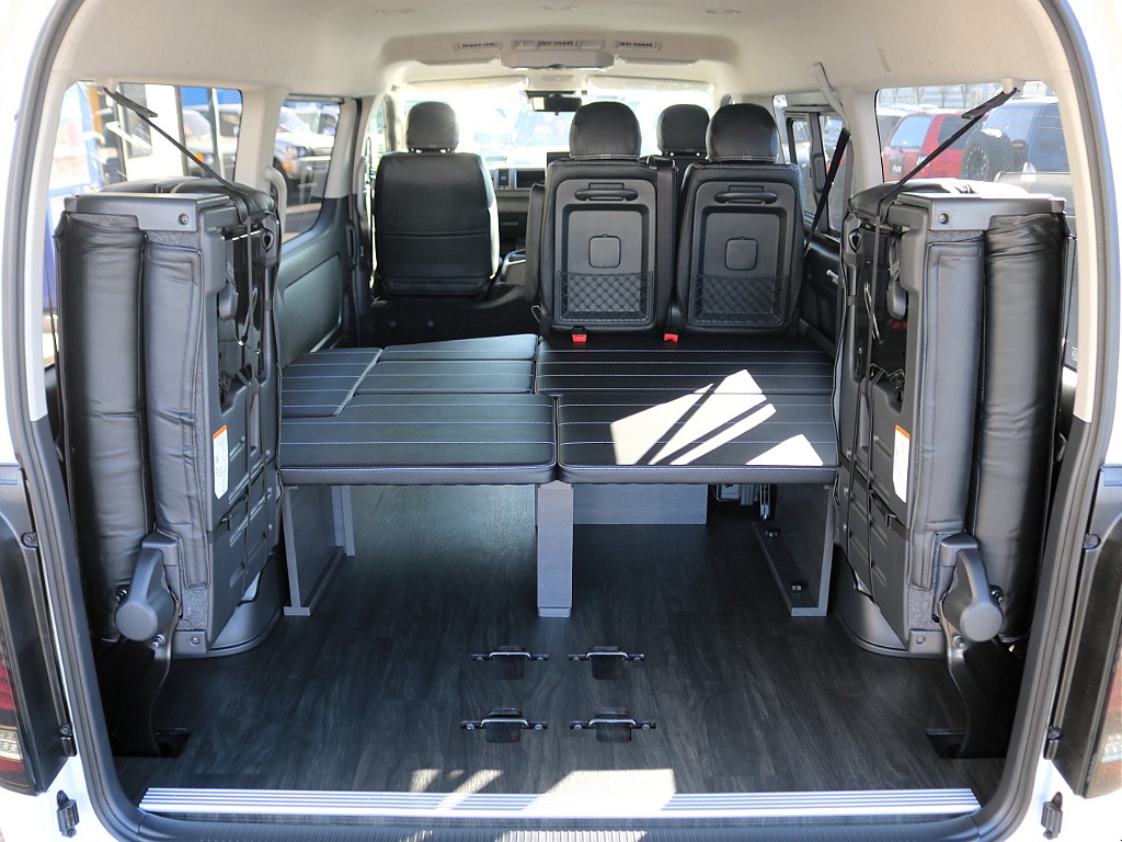 最後列を上げれば荷物もたくさん積めます♪