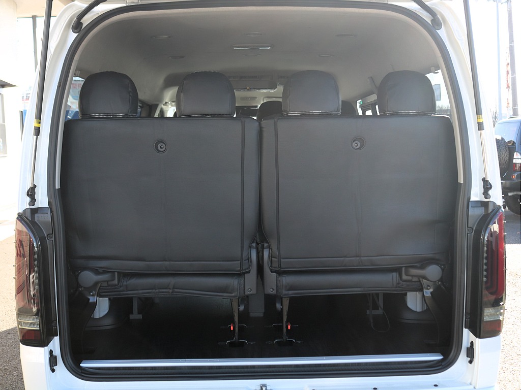 ＦＬＥＸグループは「すべての人に愛車を」をコンセプトに車種別に全国展開中！愛車と一緒に、ライフスタイルを充実させてもらいたいという思いで、ランクル仙台泉店では皆様のご要望になんでもお応えします♪