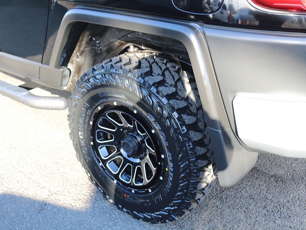 ＦＬＥＸグループは「すべての人に愛車を」をコンセプトに車種別に全国展開中！愛車と一緒に、ライフスタイルを充実させてもらいたいという思いで、ランクル仙台泉店では皆様のご要望になんでもお応えします♪