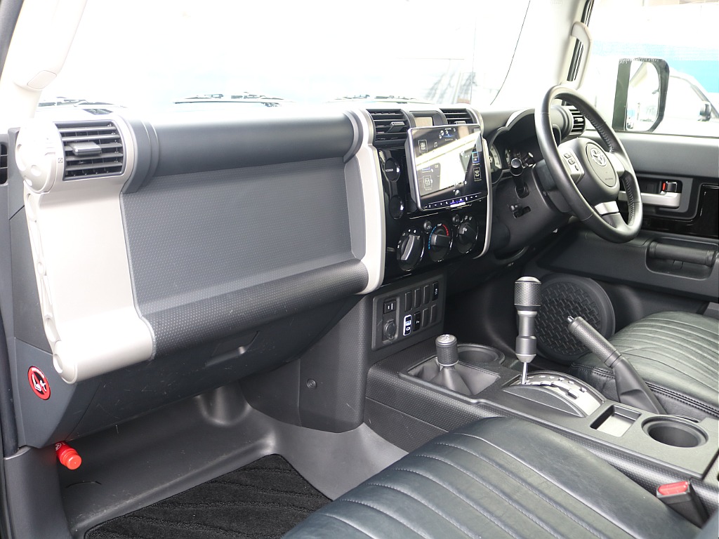 ＦＬＥＸグループは「すべての人に愛車を」をコンセプトに車種別に全国展開中！愛車と一緒に、ライフスタイルを充実させてもらいたいという思いで、ランクル仙台泉店では皆様のご要望になんでもお応えします♪