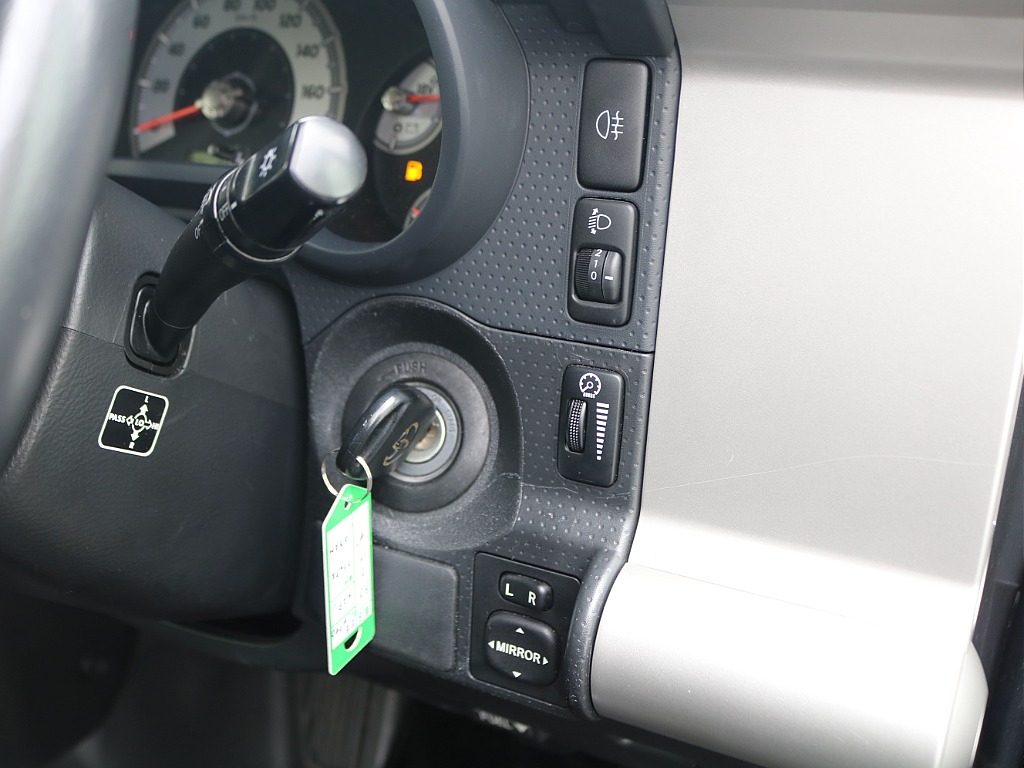 ＦＬＥＸグループは「すべての人に愛車を」をコンセプトに車種別に全国展開中！愛車と一緒に、ライフスタイルを充実させてもらいたいという思いで、ランクル仙台泉店では皆様のご要望になんでもお応えします♪