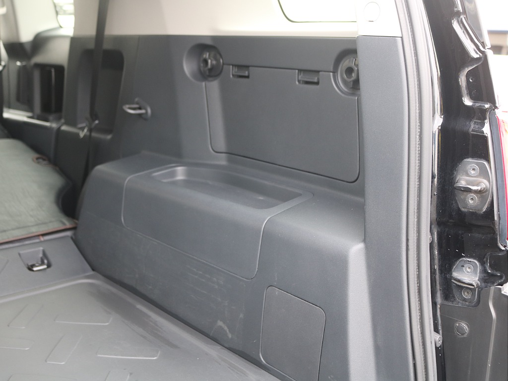 ＦＬＥＸグループは「すべての人に愛車を」をコンセプトに車種別に全国展開中！愛車と一緒に、ライフスタイルを充実させてもらいたいという思いで、ランクル仙台泉店では皆様のご要望になんでもお応えします♪