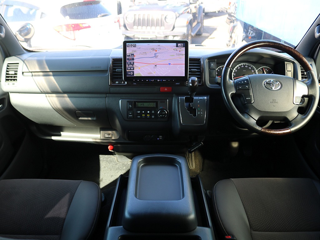 ＦＬＥＸグループは「すべての人に愛車を」をコンセプトに車種別に全国展開中！愛車と一緒に、ライフスタイルを充実させてもらいたいという思いで、ランクル仙台泉店では皆様のご要望になんでもお応えします♪