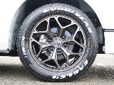 タイヤ＆ホイールはバルベロ17インチAWにナスカータイヤを装着しております！