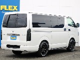 ランドクルーザーやハイエースなどを常時40台以上展示！お客様のニーズにあった最適なお車をご提案させていただきます。ご来店の際はお気軽にお問合わせください！