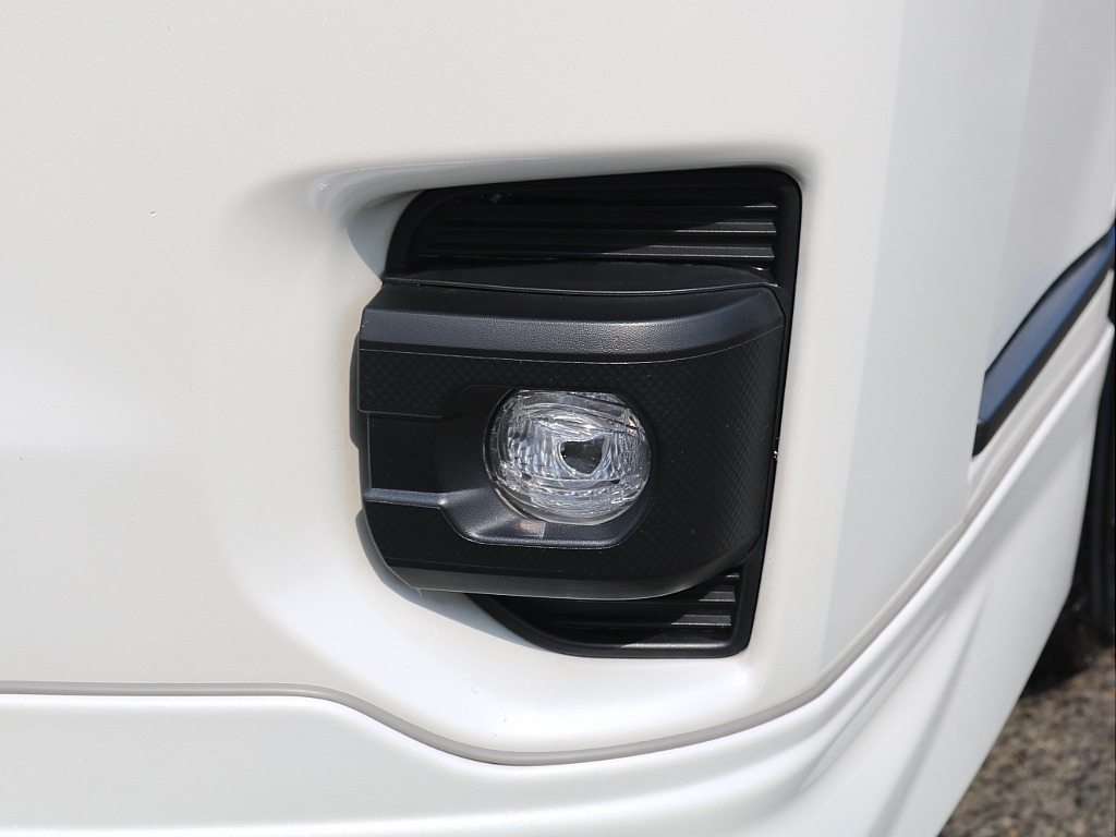 ＦＬＥＸグループは「すべての人に愛車を」をコンセプトに車種別に全国展開中！愛車と一緒に、ライフスタイルを充実させてもらいたいという思いで、ランクル仙台泉店では皆様のご要望になんでもお応えします♪