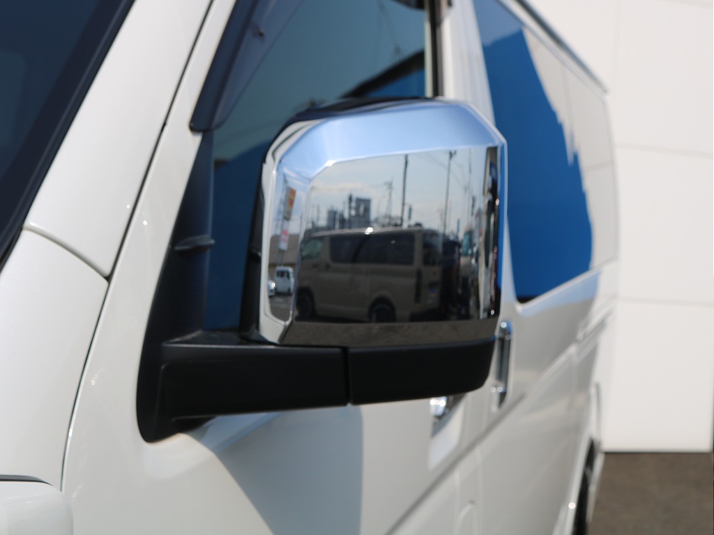 ＦＬＥＸグループは「すべての人に愛車を」をコンセプトに車種別に全国展開中！愛車と一緒に、ライフスタイルを充実させてもらいたいという思いで、ランクル仙台泉店では皆様のご要望になんでもお応えします♪