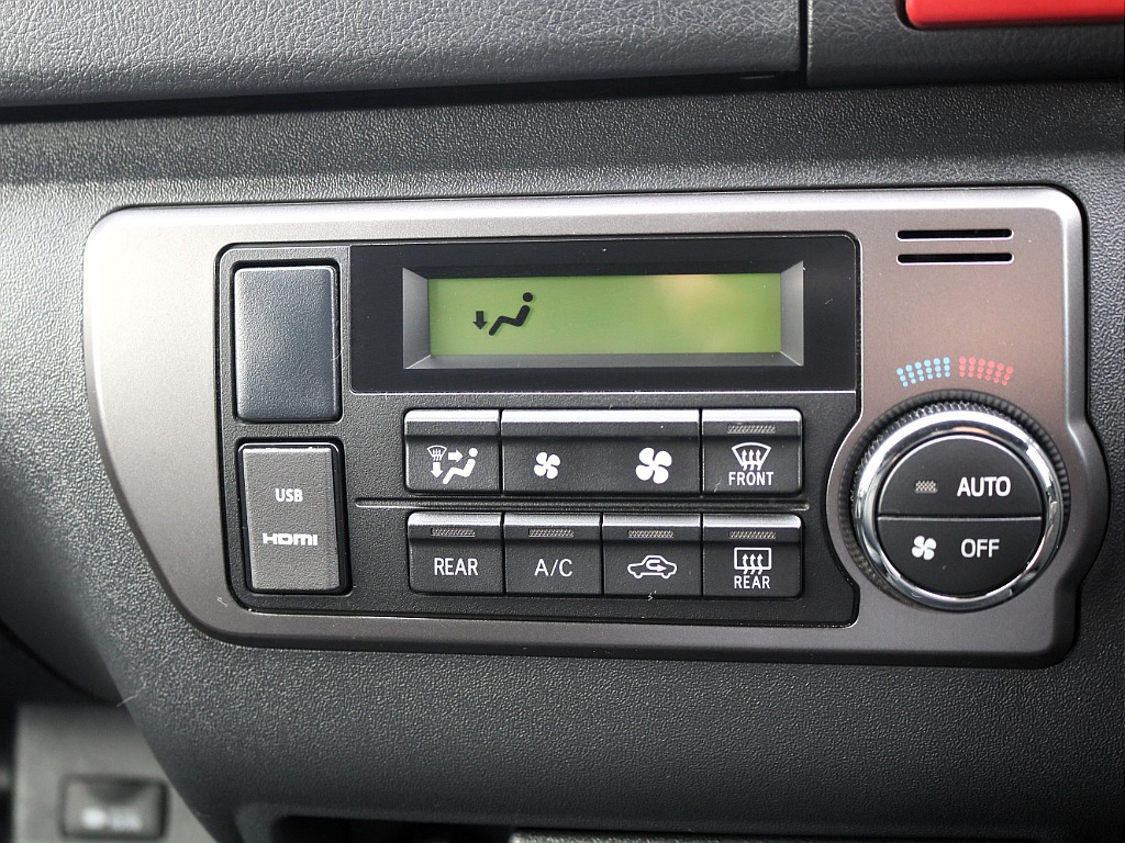 ＦＬＥＸグループは「すべての人に愛車を」をコンセプトに車種別に全国展開中！愛車と一緒に、ライフスタイルを充実させてもらいたいという思いで、ランクル仙台泉店では皆様のご要望になんでもお応えします♪