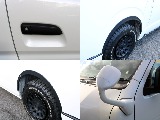 オーバフェンダーをお取付しております！更にはガッツミラーはボディ同色に塗装しており、全体的に統一感のある仕上がりになっております！