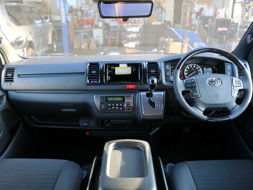 ＦＬＥＸグループは「すべての人に愛車を」をコンセプトに車種別に全国展開中！愛車と一緒に、ライフスタイルを充実させてもらいたいという思いで、ランクル仙台泉店では皆様のご要望になんでもお応えします♪