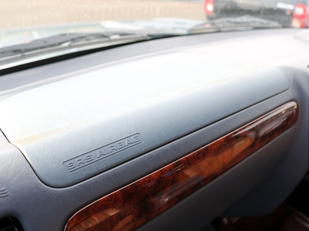 ＦＬＥＸグループは「すべての人に愛車を」をコンセプトに車種別に全国展開中！愛車と一緒に、ライフスタイルを充実させてもらいたいという思いで、ランクル仙台泉店では皆様のご要望になんでもお応えします♪