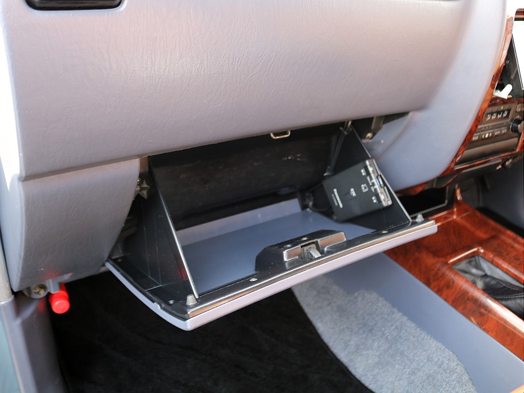 ETC車載器はグローブボックス内に装着済みです♪