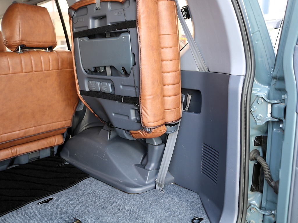 ＦＬＥＸグループは「すべての人に愛車を」をコンセプトに車種別に全国展開中！愛車と一緒に、ライフスタイルを充実させてもらいたいという思いで、ランクル仙台泉店では皆様のご要望になんでもお応えします♪