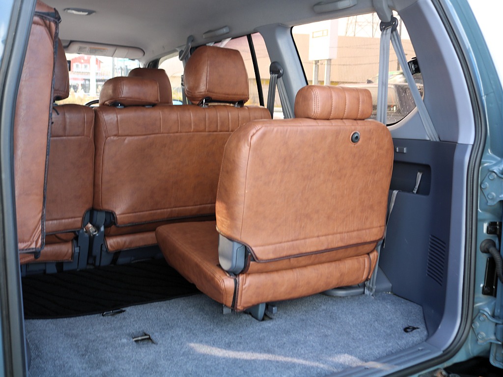 ＦＬＥＸグループは「すべての人に愛車を」をコンセプトに車種別に全国展開中！愛車と一緒に、ライフスタイルを充実させてもらいたいという思いで、ランクル仙台泉店では皆様のご要望になんでもお応えします♪