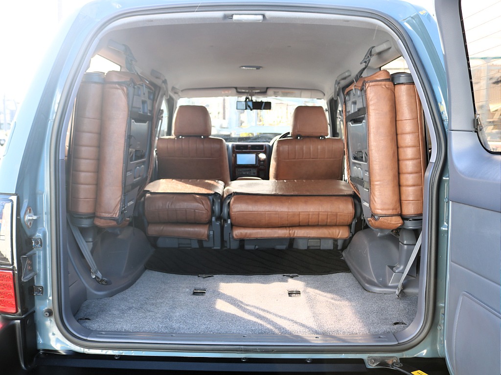 ＦＬＥＸグループは「すべての人に愛車を」をコンセプトに車種別に全国展開中！愛車と一緒に、ライフスタイルを充実させてもらいたいという思いで、ランクル仙台泉店では皆様のご要望になんでもお応えします♪