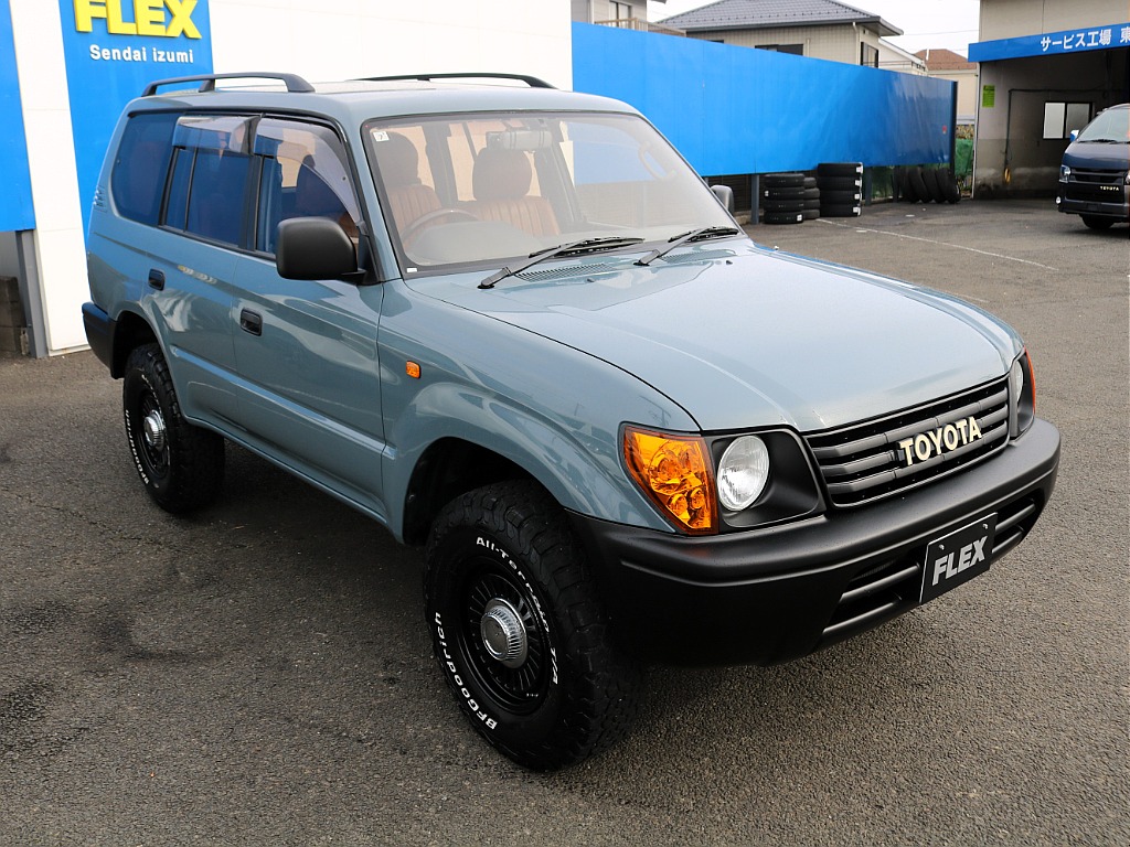 ＦＬＥＸグループは「すべての人に愛車を」をコンセプトに車種別に全国展開中！愛車と一緒に、ライフスタイルを充実させてもらいたいという思いで、ランクル仙台泉店では皆様のご要望になんでもお応えします♪