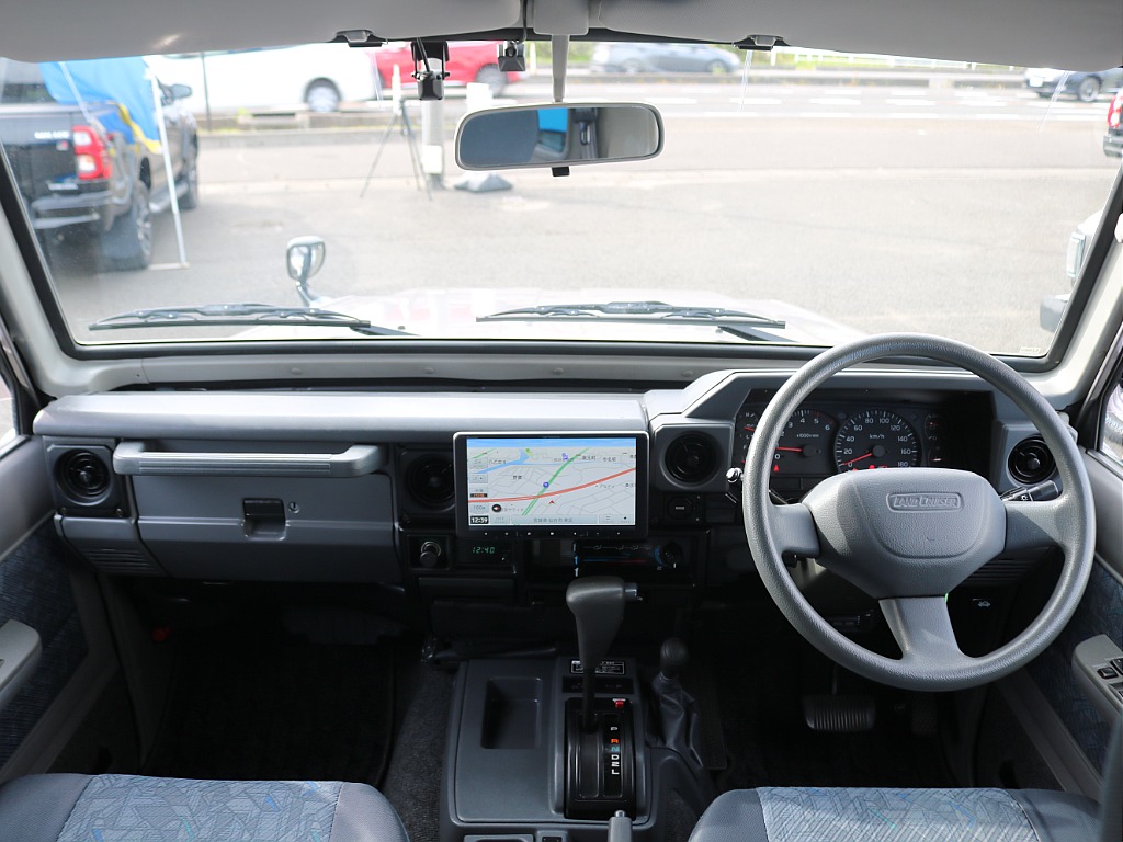 ＦＬＥＸグループは「すべての人に愛車を」をコンセプトに車種別に全国展開中！愛車と一緒に、ライフスタイルを充実させてもらいたいという思いで、ランクル仙台泉店では皆様のご要望になんでもお応えします♪