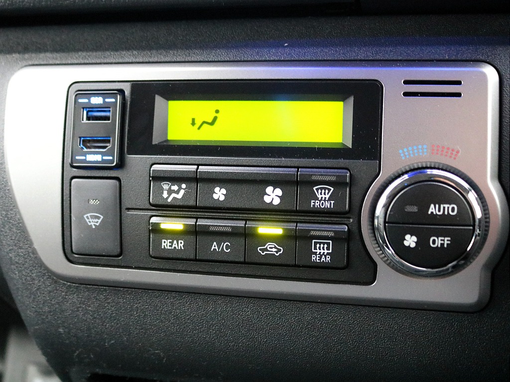 HDMI＆USBポートを装着済み♪ミラーリングや充電ができます♪