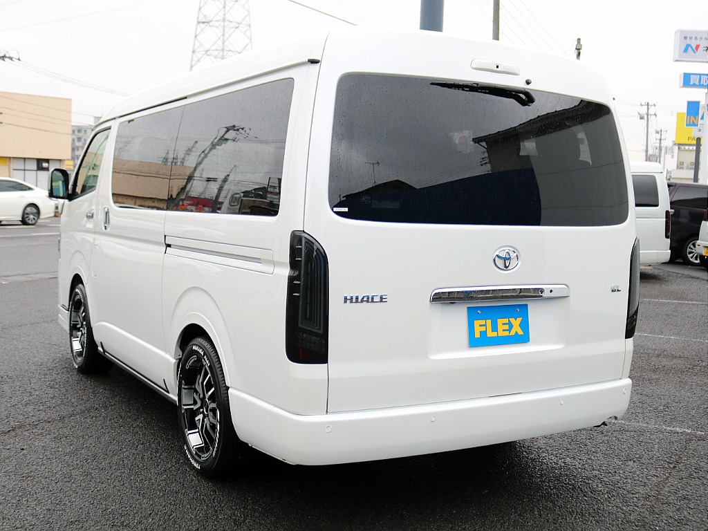 高級感のあるホワイトパールボディーに仕上がっております♪