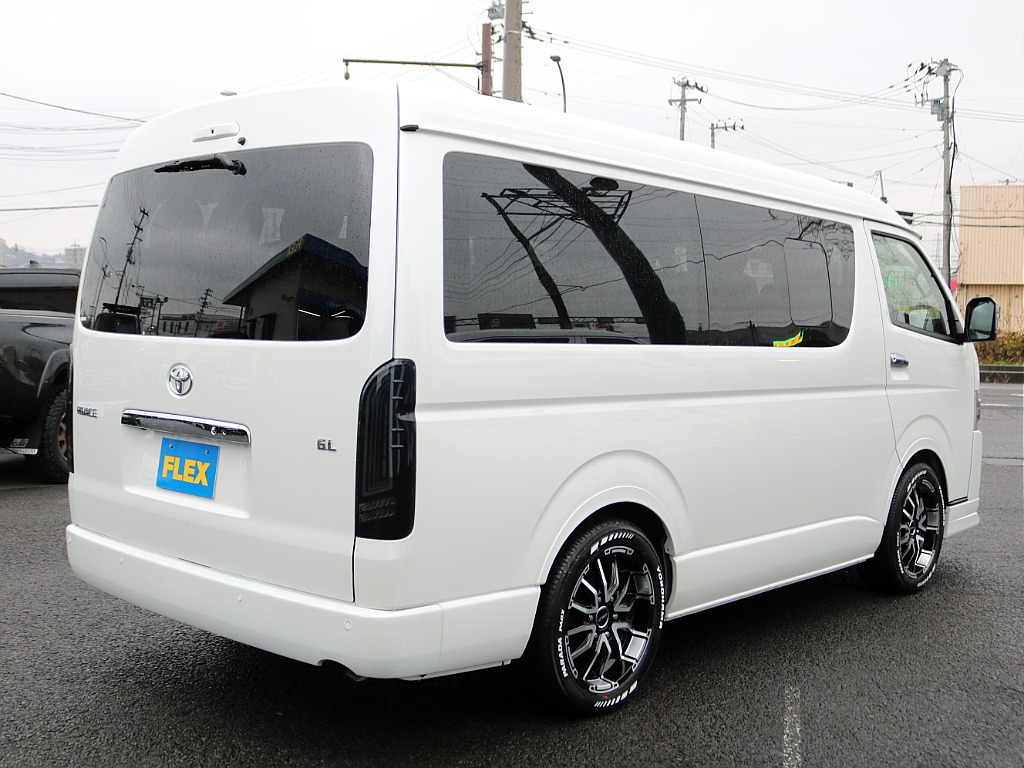 ＦＬＥＸグループは「すべての人に愛車を」をコンセプトに車種別に全国展開中！愛車と一緒に、ライフスタイルを充実させてもらいたいという思いで、ランクル仙台泉店では皆様のご要望になんでもお応えします♪