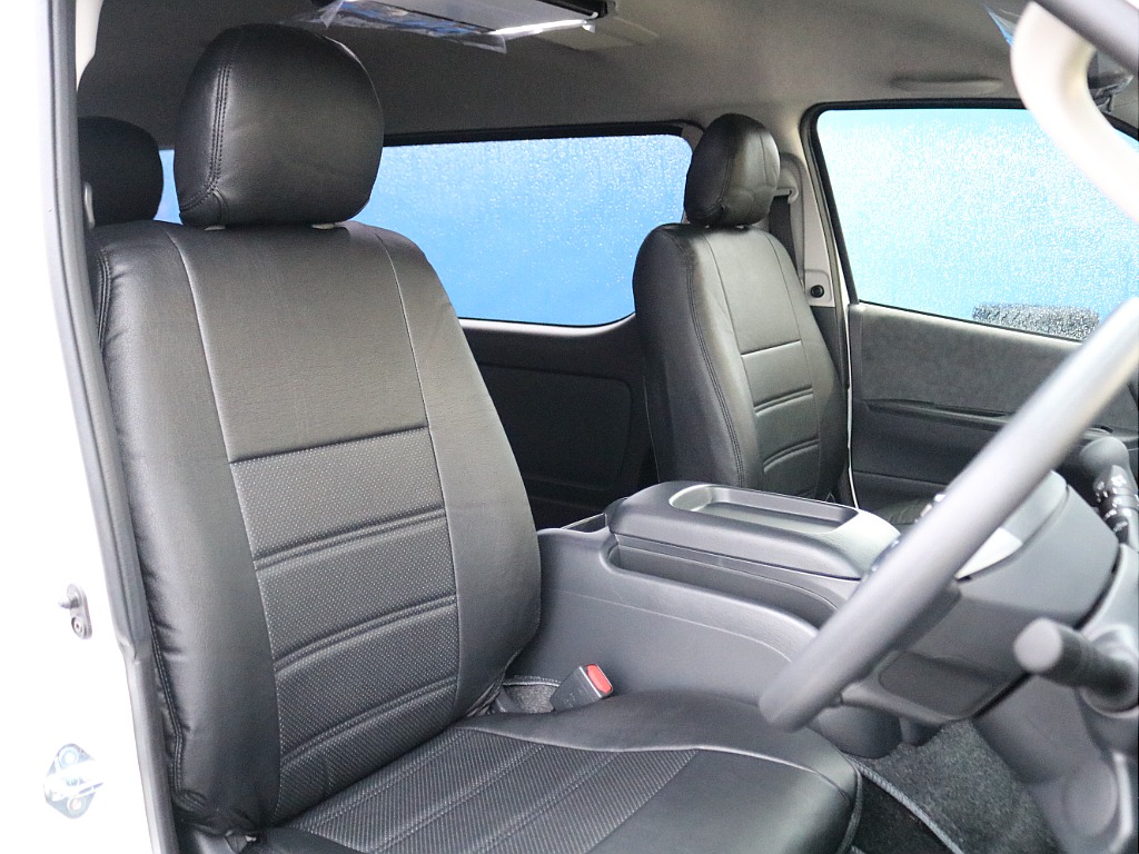 ＦＬＥＸグループは「すべての人に愛車を」をコンセプトに車種別に全国展開中！愛車と一緒に、ライフスタイルを充実させてもらいたいという思いで、ランクル仙台泉店では皆様のご要望になんでもお応えします♪