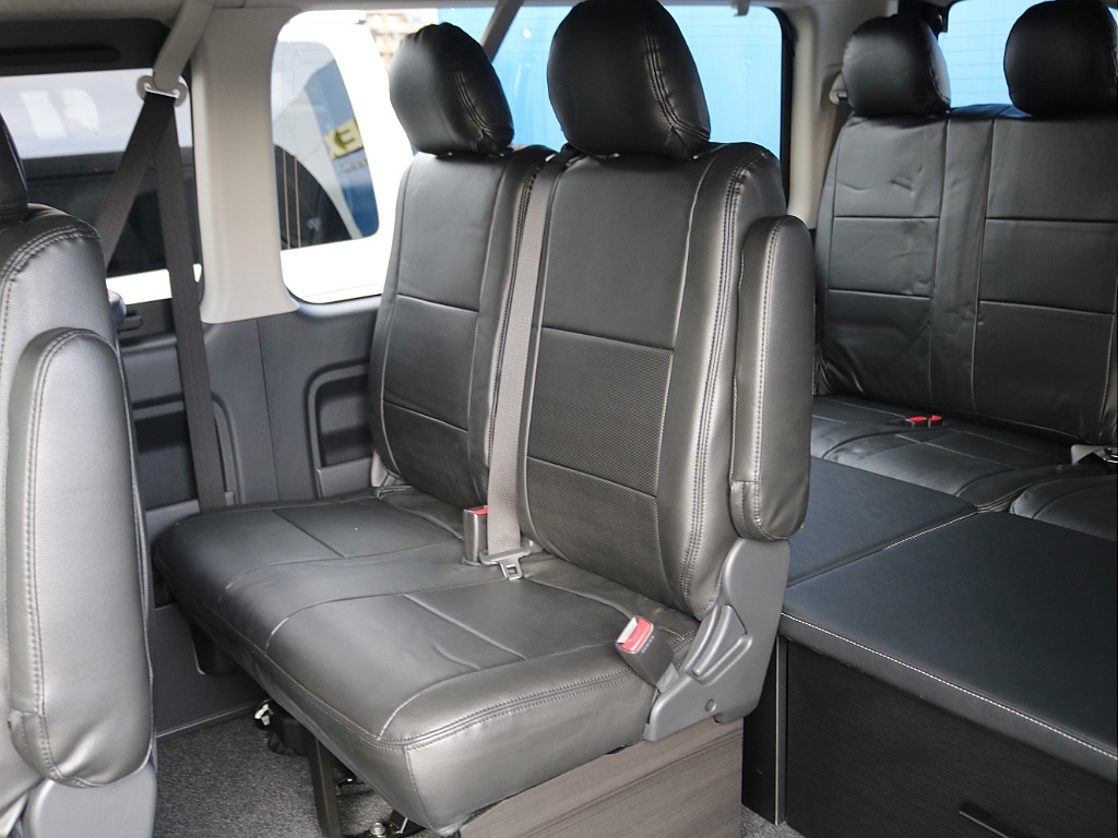 トヨタ ハイエース(11枚目)