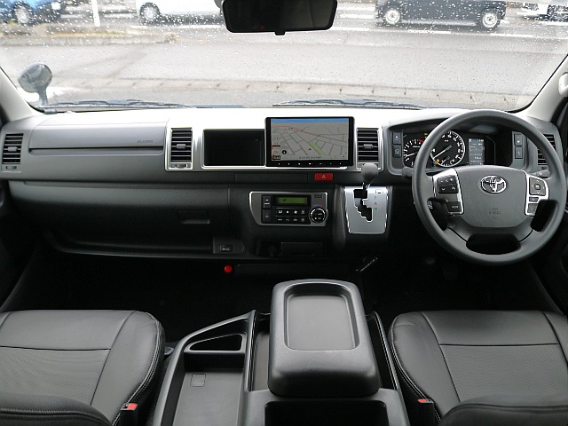 ＦＬＥＸグループは「すべての人に愛車を」をコンセプトに車種別に全国展開中！愛車と一緒に、ライフスタイルを充実させてもらいたいという思いで、ランクル仙台泉店では皆様のご要望になんでもお応えします♪